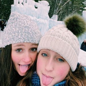 Meet your Posher, Carlie&taylor